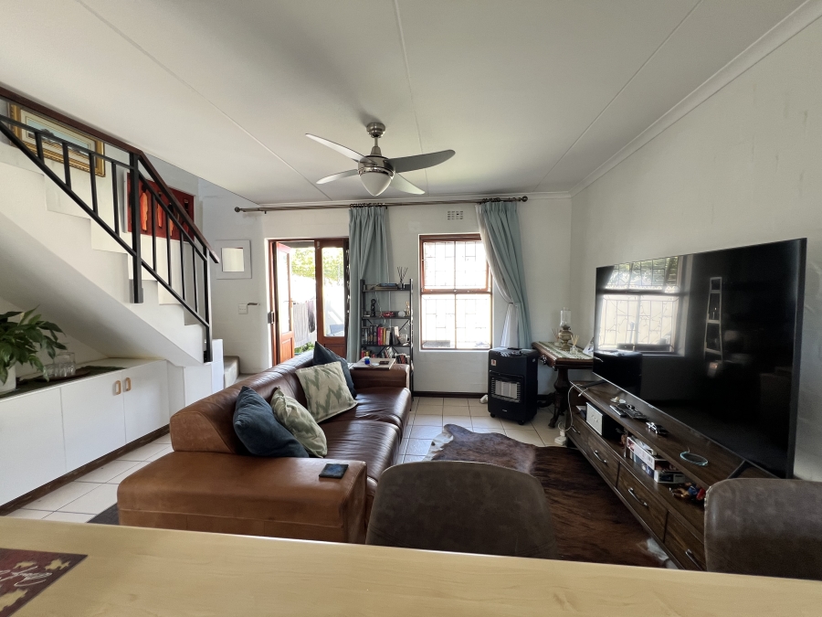 To Let 2 Bedroom Property for Rent in Parklands Western Cape